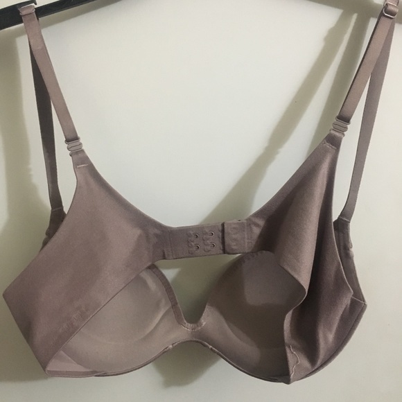 Victoria Secret Bra - Picture 2 of 3